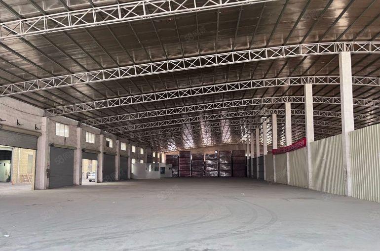 布吉资源5000平米钢构厂房出租高8米可分租