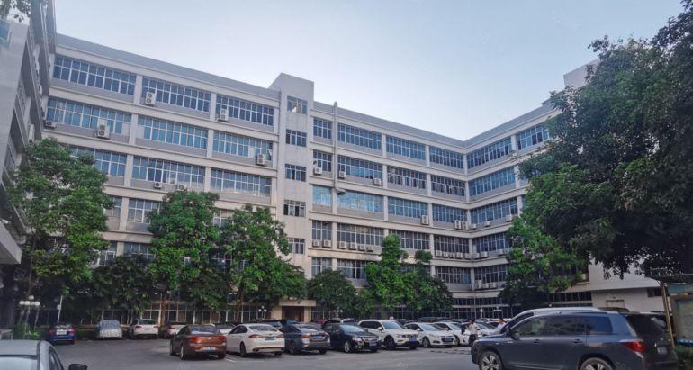 布吉联创科技园楼上厂房1950平出租，可办环评可申请补贴