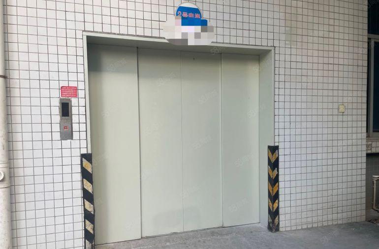 布吉石芽岭地铁口原房东1103平厂房仓库无公摊可办公14号线