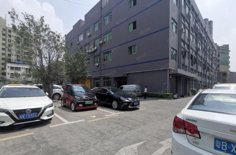 200平起租龙岗布吉大芬地铁口原房东精装修独门独院红本厂房