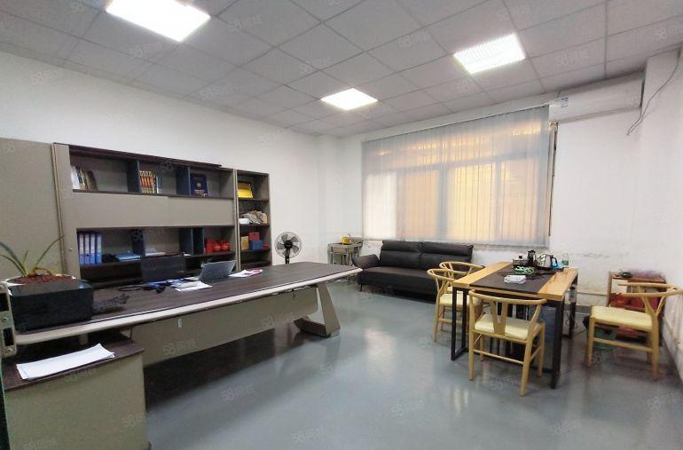 布吉南岭新出楼上800平厂房仓库出租带精装修办公室停车位充足