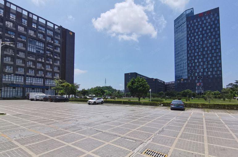 坂田大芬地铁口原房东独院5000平厂房仓库出租100平可分租