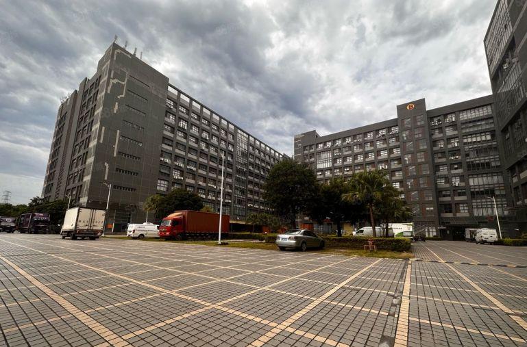 布吉丹竹头花园式厂房1500平出租，带精装修和无尘车间