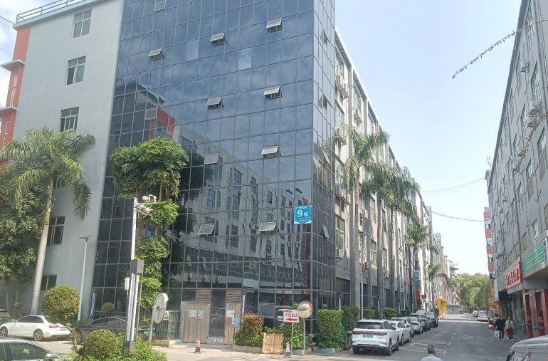 村委直租 南岭独院厂房一楼二楼各1500平仓库厂房出租可分租