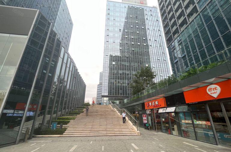 布吉工业上楼1500平可定制装修办公加仓库或轻加工行业