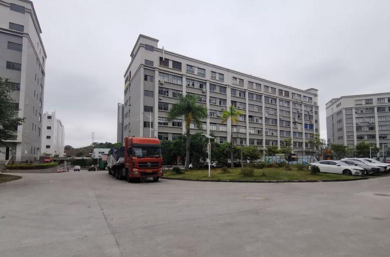 布吉大芬地铁口原房东2000平厂房仓库出租100平分租带装修