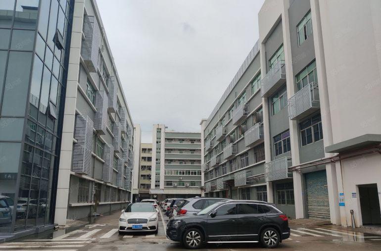 上李朗地铁口一楼1500平厂房仓库出租空地大可架行车免中