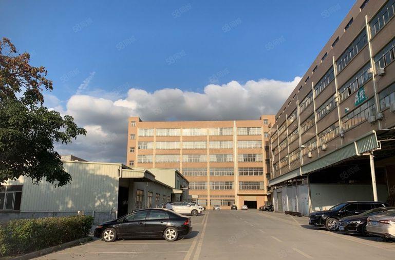 上李朗地铁口原房东楼上2600平方精装修厂房出租！