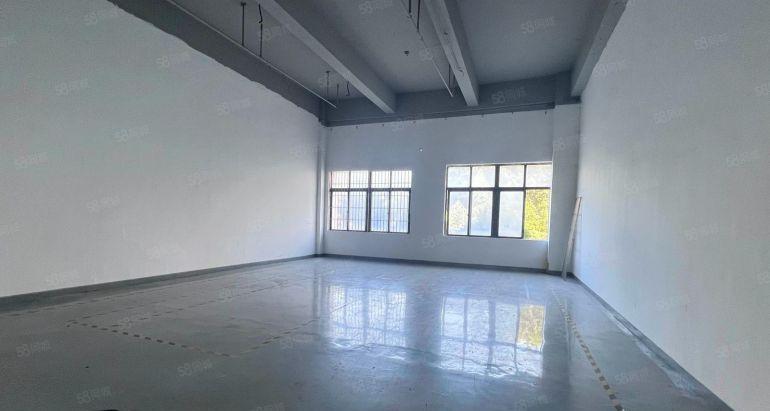 深圳布吉地铁口办公仓库大小分租现成装修行业不限