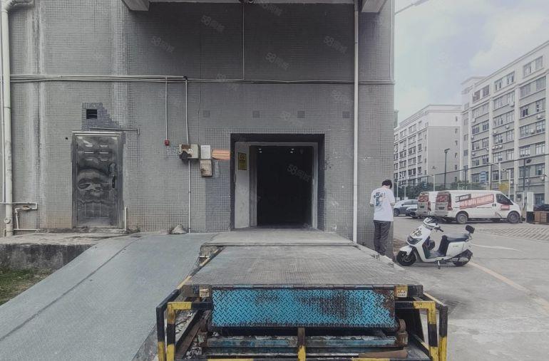 国企直租长龙地铁站文博宫附近原房东红本厂房出租1300平