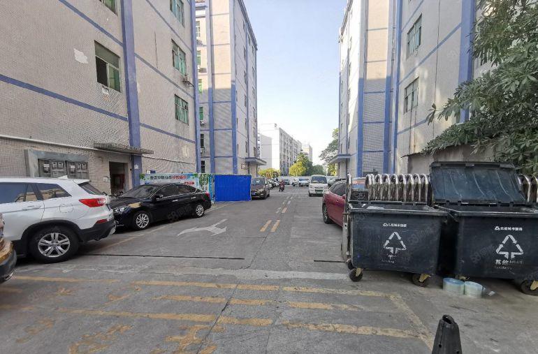 布吉丹竹头地铁口原房东仓库厂房出租单层1000平 200起租