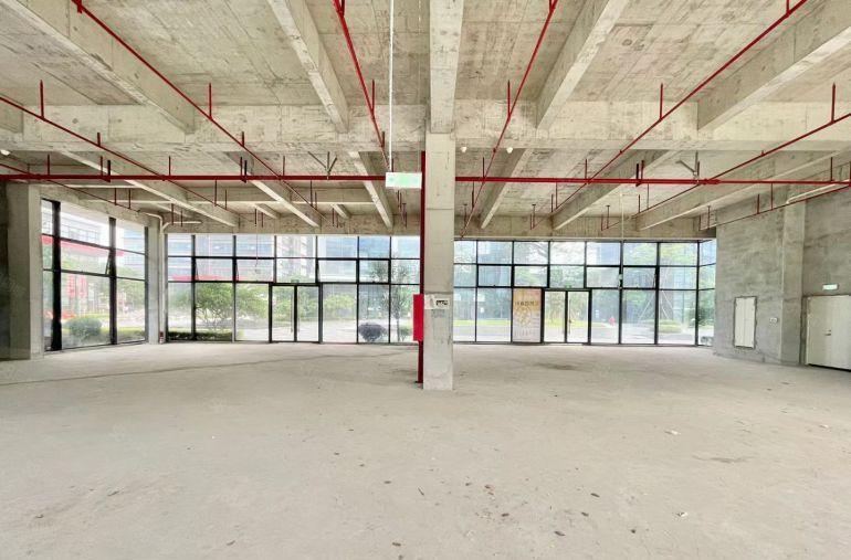 龙岗布吉地铁口享补贴科创园红本高新厂房整层3600平可分租