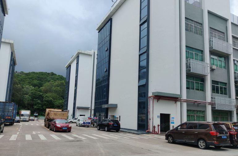 上李朗地铁口一楼1500平厂房仓库出租空地大可架行车免中