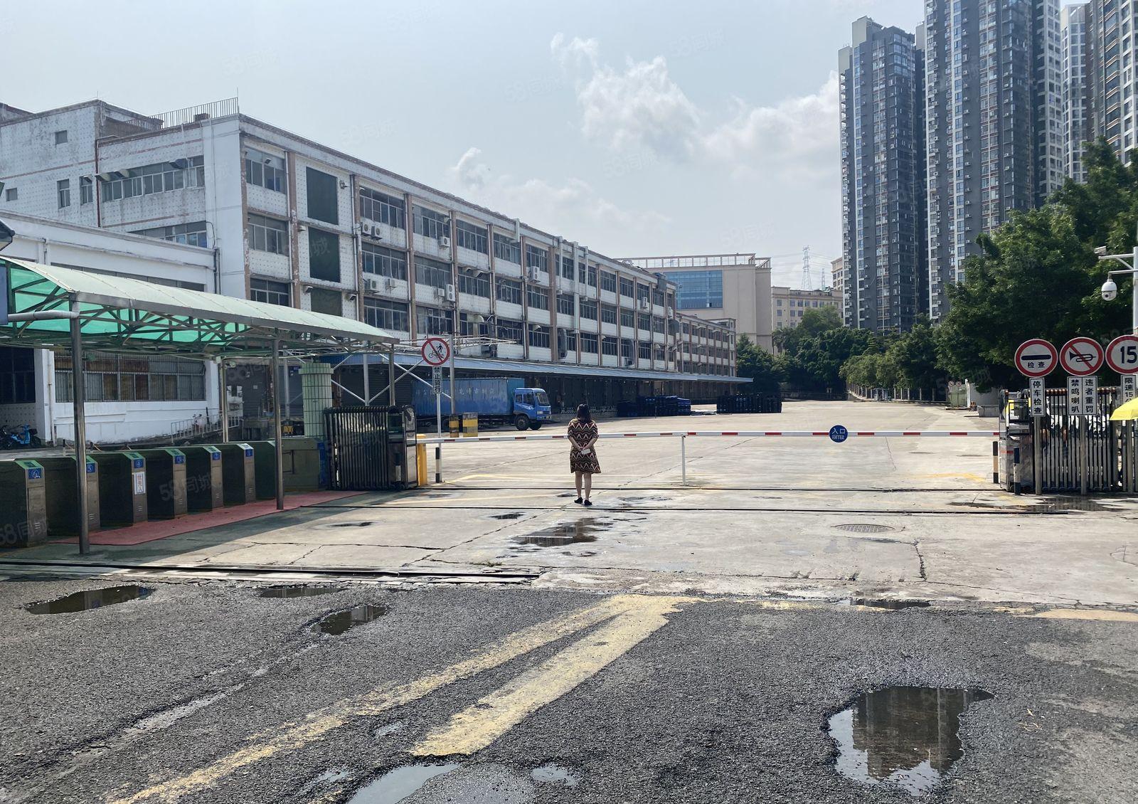 布吉南岭工业区8万平厂房仓出租可单层分租超大空地带卸货台