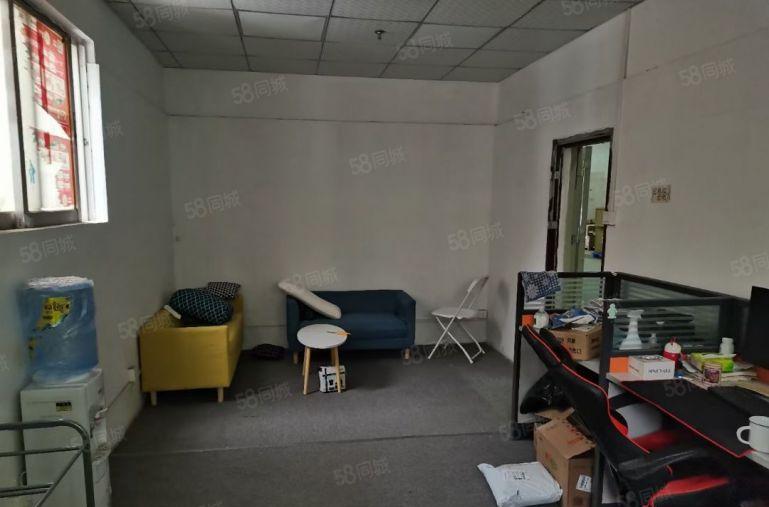 出租 | 地铁口厂房22元1100 平，带装修可小面积分租