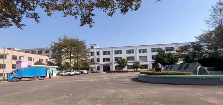 布吉地铁口独门独院6000平方厂房仓库出租一楼上分租带精装修