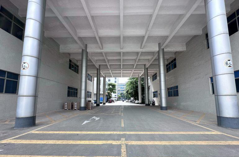 李朗联创科技园 1555平花园式一楼厂房出租 可自由分割