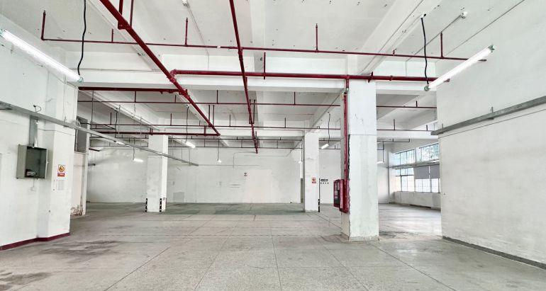 布吉工业区原房东一楼1600平电商办公红本厂房仓库出租易招工