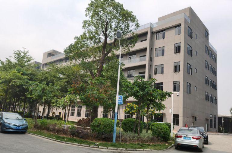 布吉坂田岗头地铁站电商产业园3500平方厂房出租