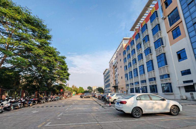 李朗地铁口创意园200平至1000平方电商仓库小面积厂房出租