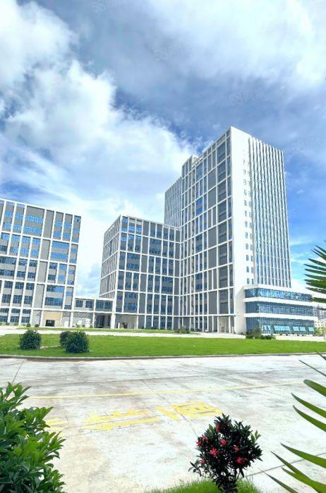 布吉地铁口带装修厂房15000平出租，100平起分租