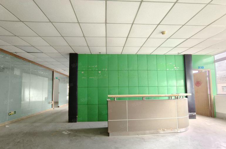 龙岗布吉上李朗地铁口工业区厂房仓库出租1500平带卸货平台