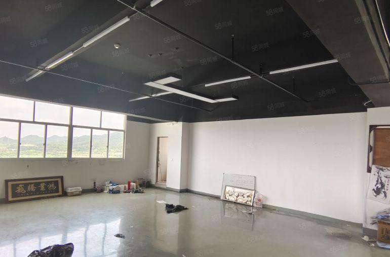 新彼头精装420平厂房出租，仅需10块一平！水电齐全设施齐全