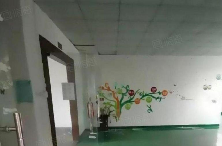 公明田寮楼上精装1200平已空出园区空地大，合同期限长光明区