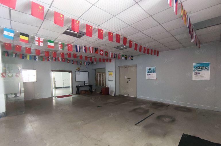 光明468平地铁精装修无尘车间低价厂房仓库空土地车位一楼出租