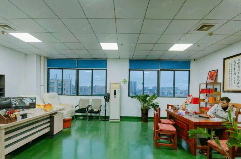 公明马山头厂房出租2楼750平带装修，无转让费，入住即可生产