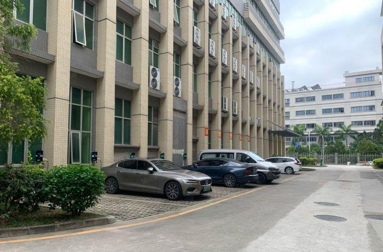 光明马山头时间谷原房东楼上两层各800平精装修厂房低价出租