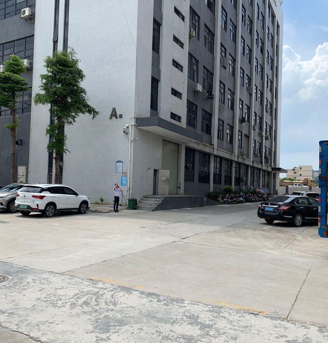 公明田寮高速口整层1500平方带装修房东直租