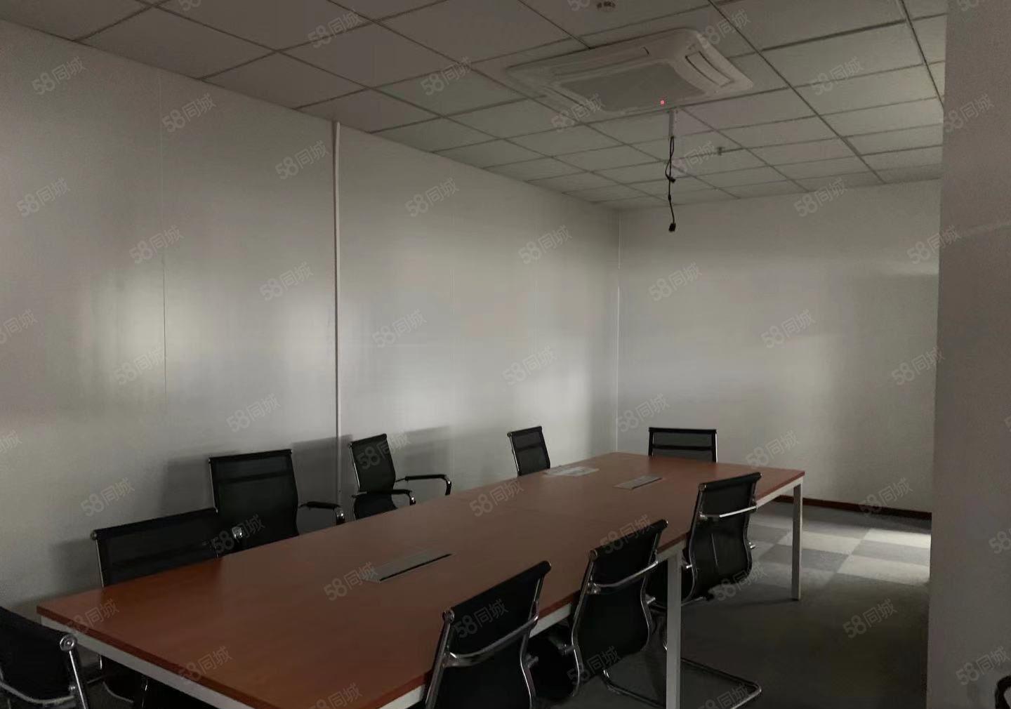 公明上村楼上厂房出租（1580平，18元）无尘车间，免转让费