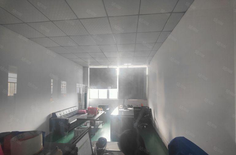 公明东坑原房东红本厂房一楼二楼5200平，实际面积出租