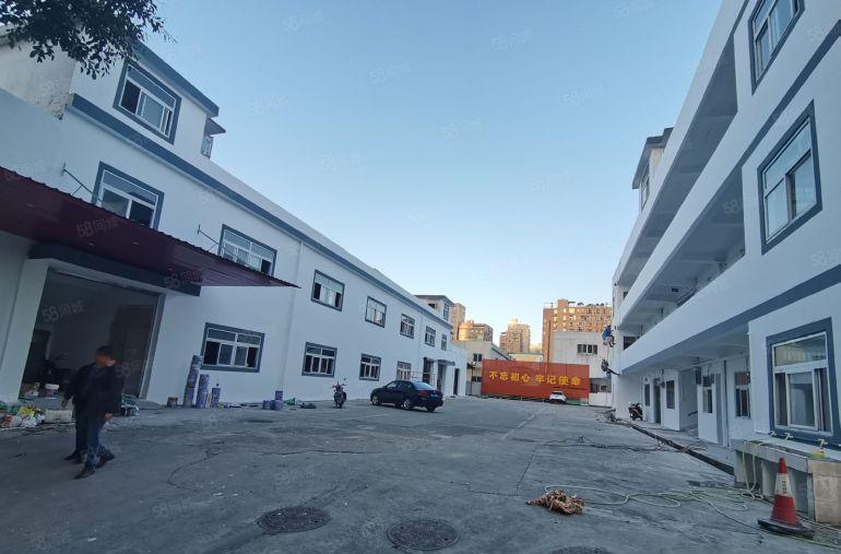 光明独院厂房出租，公明独门独院厂房全新翻新带大院子厂房出租