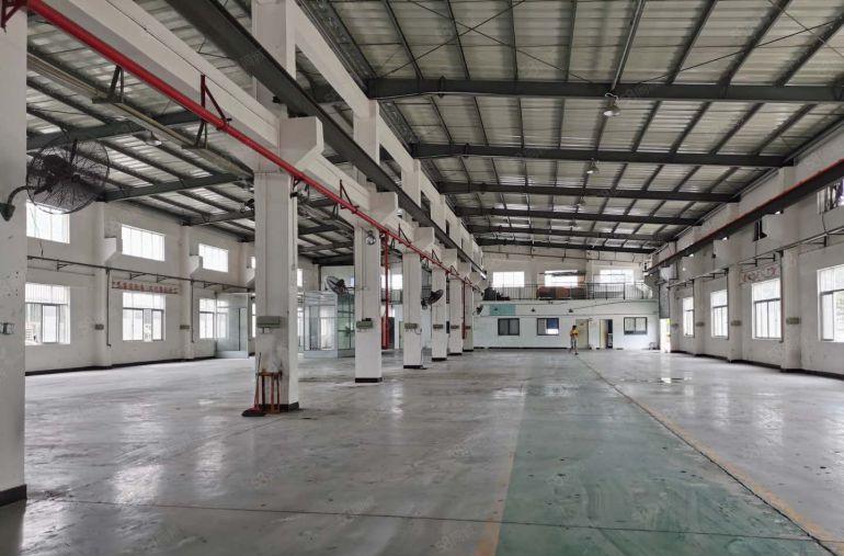 光明原房东10米高单一层2000平带牛角空地大厂房仓库出租