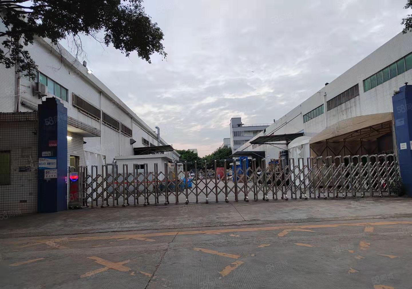 公明地铁口附近钢构厂房2200平方独院出租8米高跨度宽空地大