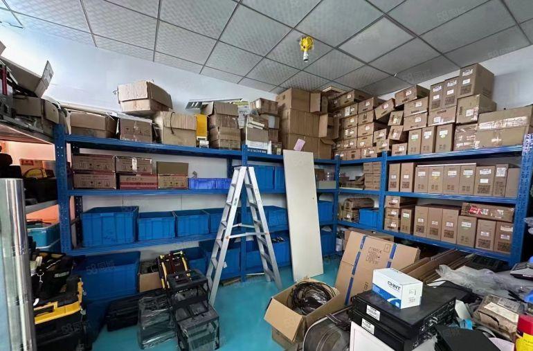 公明楼村二楼1100平低价厂房出租工业园仓库分租地铁口空地大