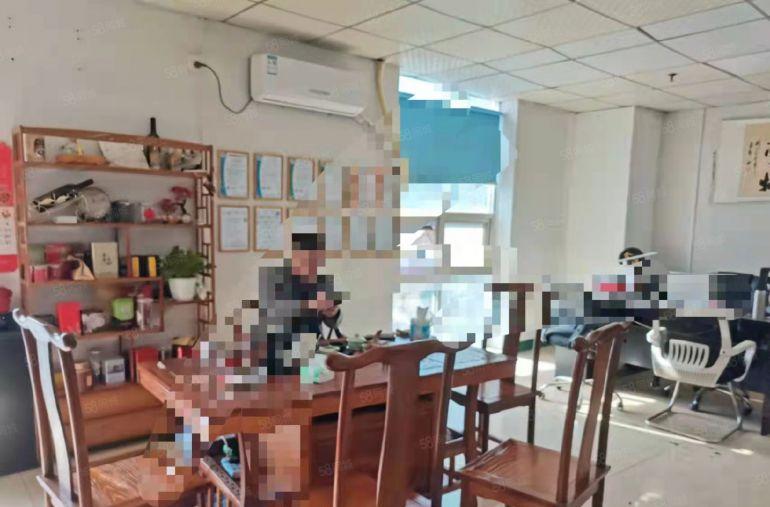 公明蒋石800平厂房出租分450，350适合电商仓库办公贸易