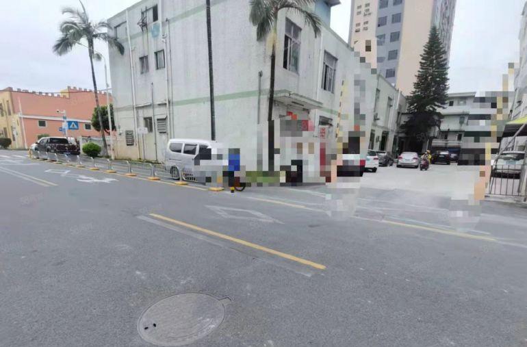 公明西田大马路边上标准厂房一楼出租（580平，位置交通好）