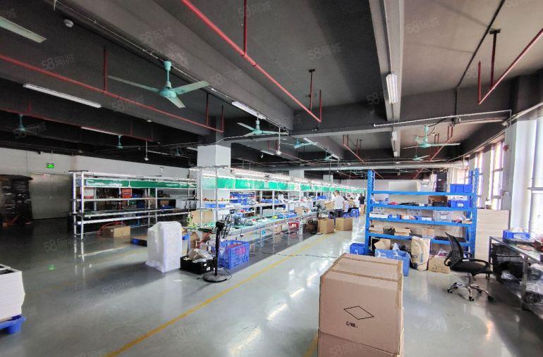 公明地铁口原房东高新园区楼上厂房出租1600平，精装带办公室