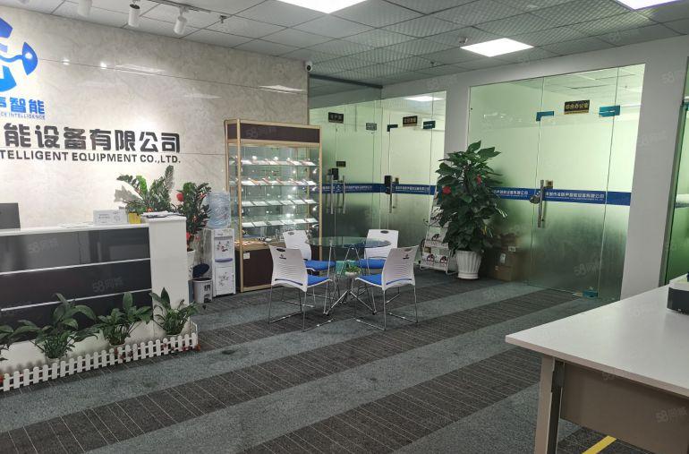 公明镇中心附近翻新好独院厂房出租，可分租