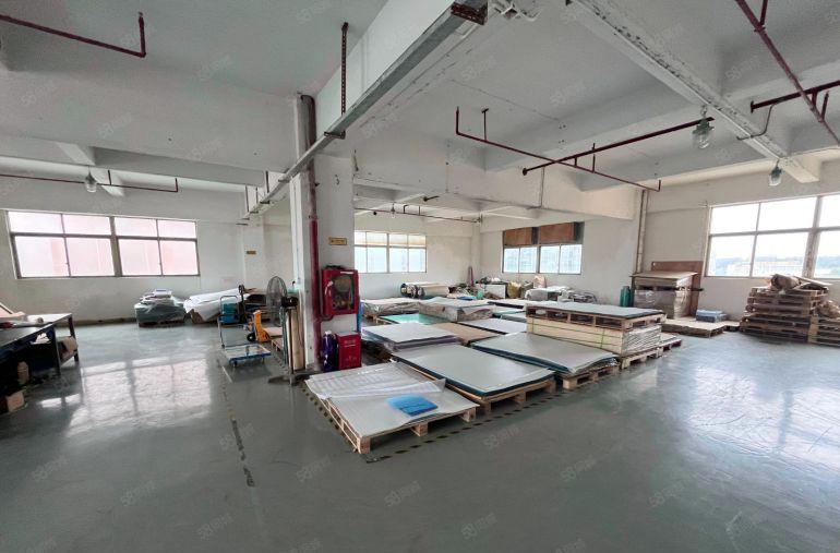 光明楼村地铁口500米楼上500平厂房出租带豪华装修