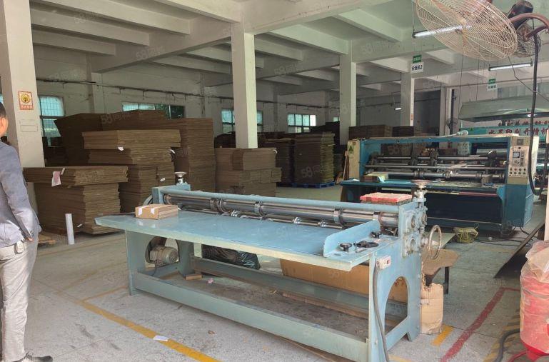 楼村地铁口红本园区楼上精装修700平，实际面积，免租6个月