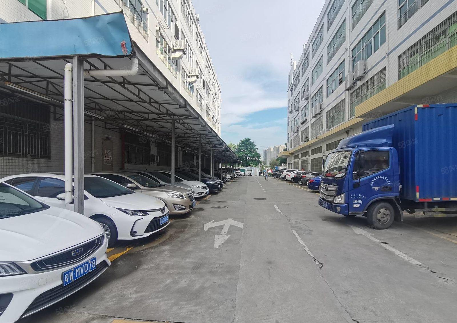 公明合水口新出楼上带红本1000平厂房