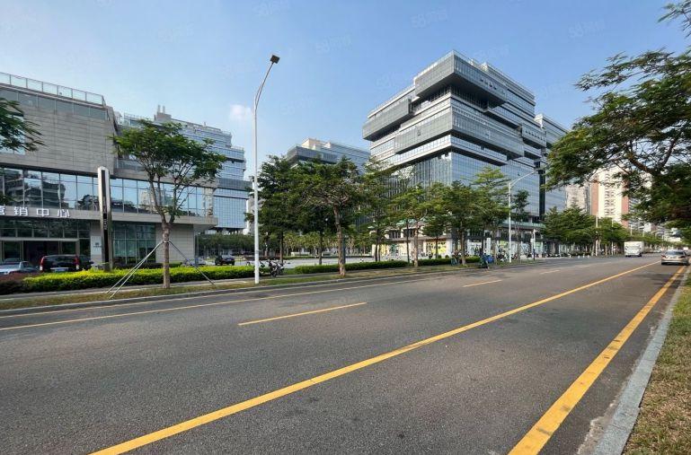 36万平光明政府自建医疗产业园，可申请租金补贴，面积大小可分