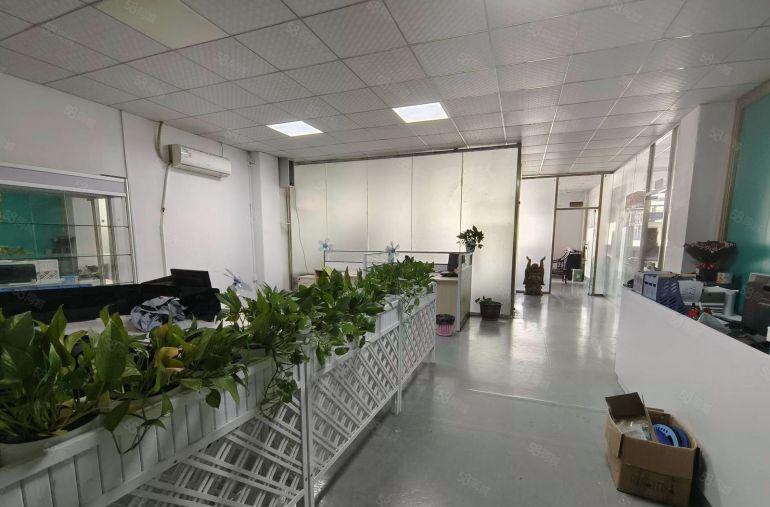 光明李松蓢18元起楼上500平精装修厂房出租仓库出租可分租