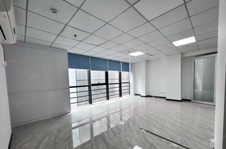 光明地铁口全新红本500平厂房 带精装修出租