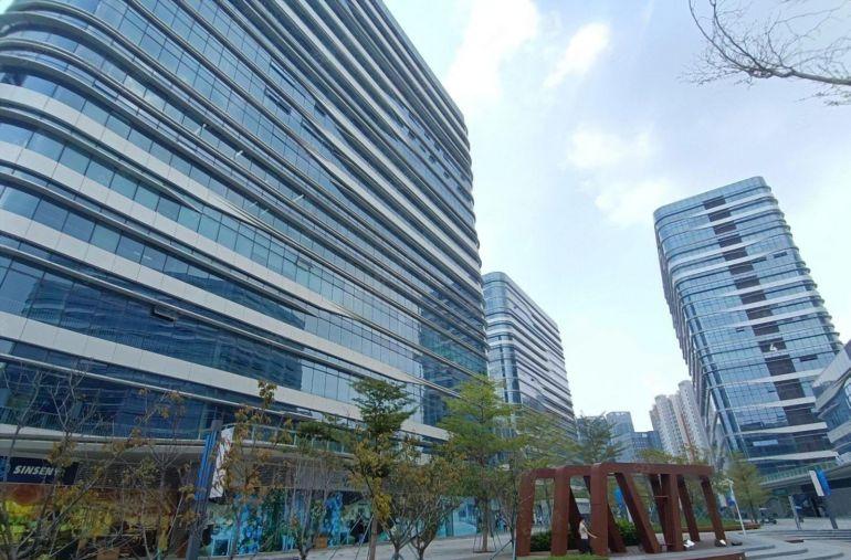 光明地铁口高薪产业园3000平标准厂房出租办公仓库招租可分租