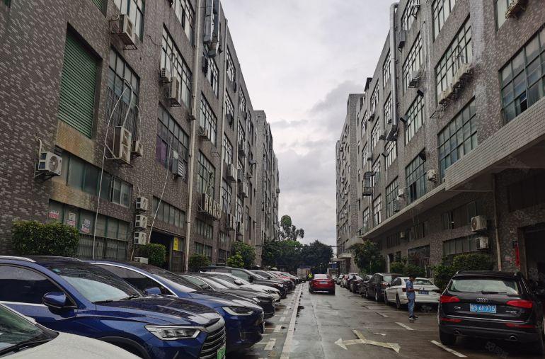 光明楼村小学附近工业区原房东2楼整层1000平厂房出租可分租